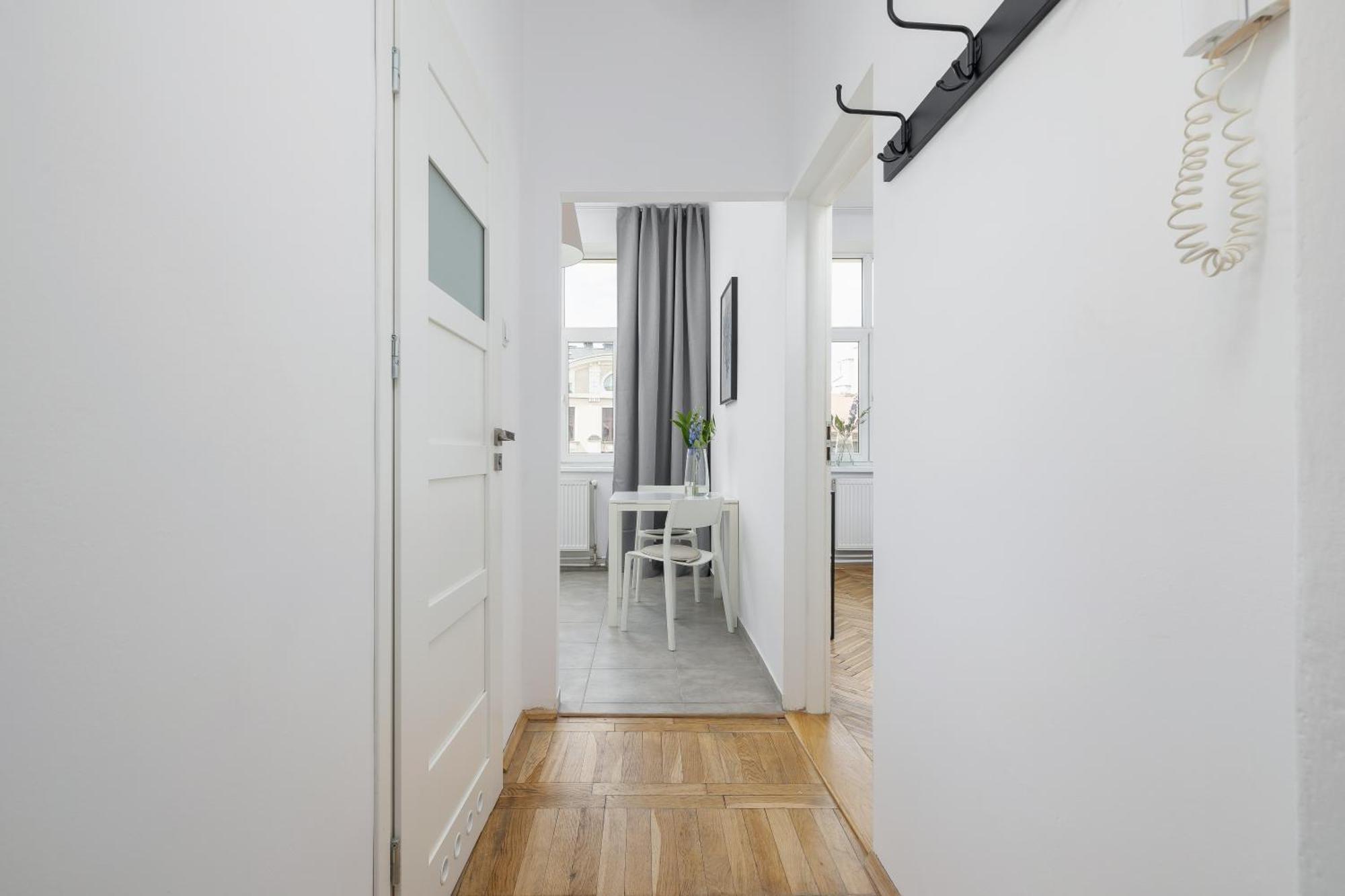 1-Bedroom Apartment - Dluga 65 Street Krakau Buitenkant foto